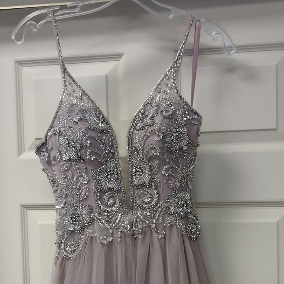 Colors Dress Mauve Evening Gown Size 0. - Picture 3 of 8